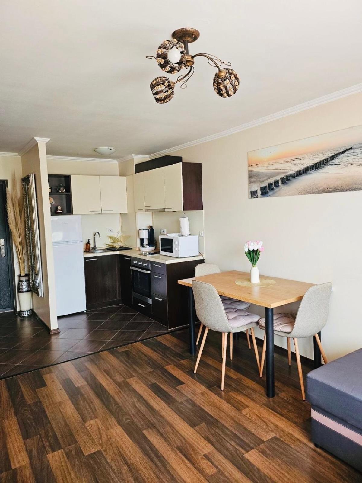Apartment 7 And Studio 2 Quietly And Peaceful Place To Relax Sozopol Esterno foto