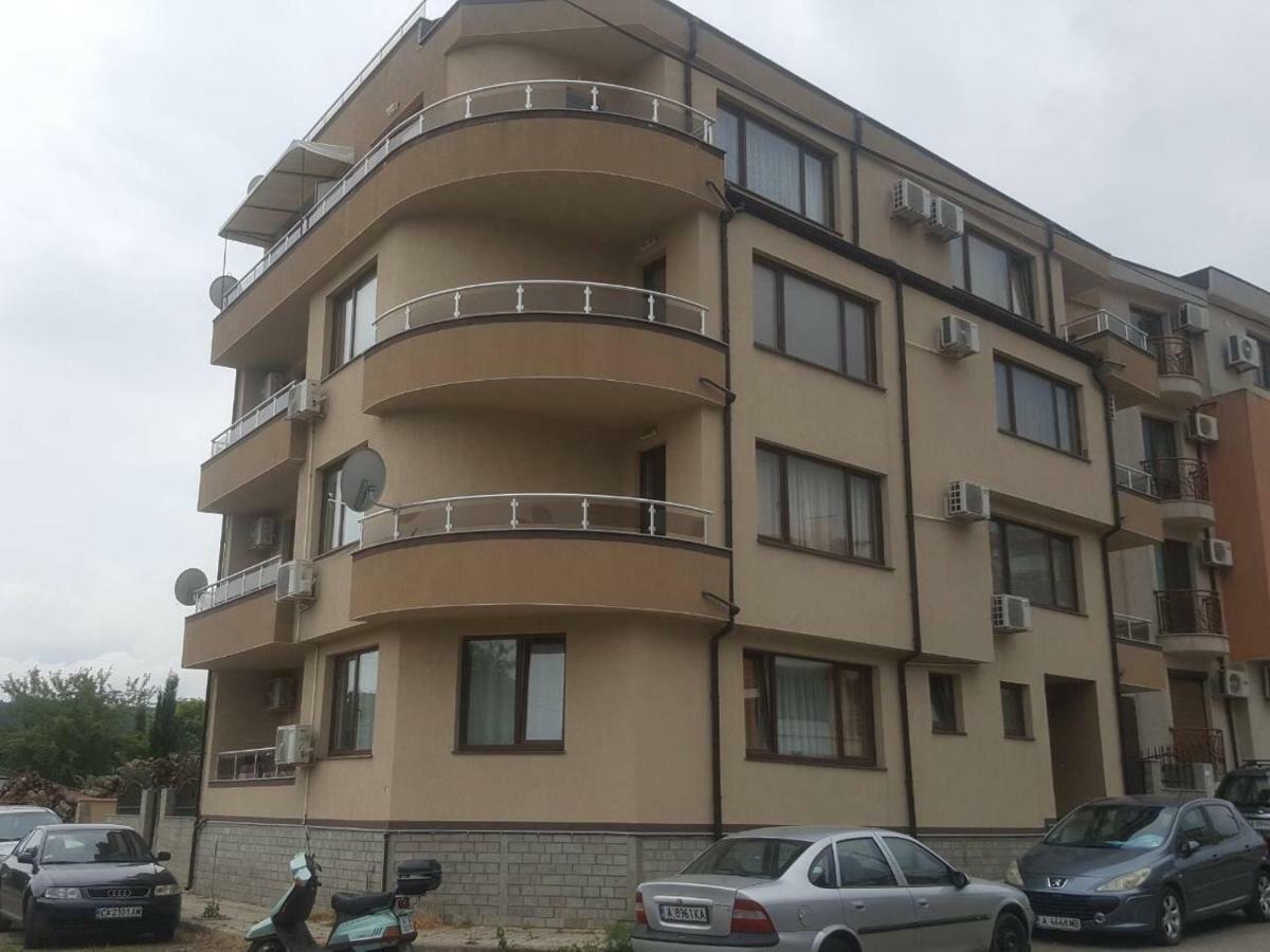 Apartment 7 And Studio 2 Quietly And Peaceful Place To Relax Sozopol Esterno foto